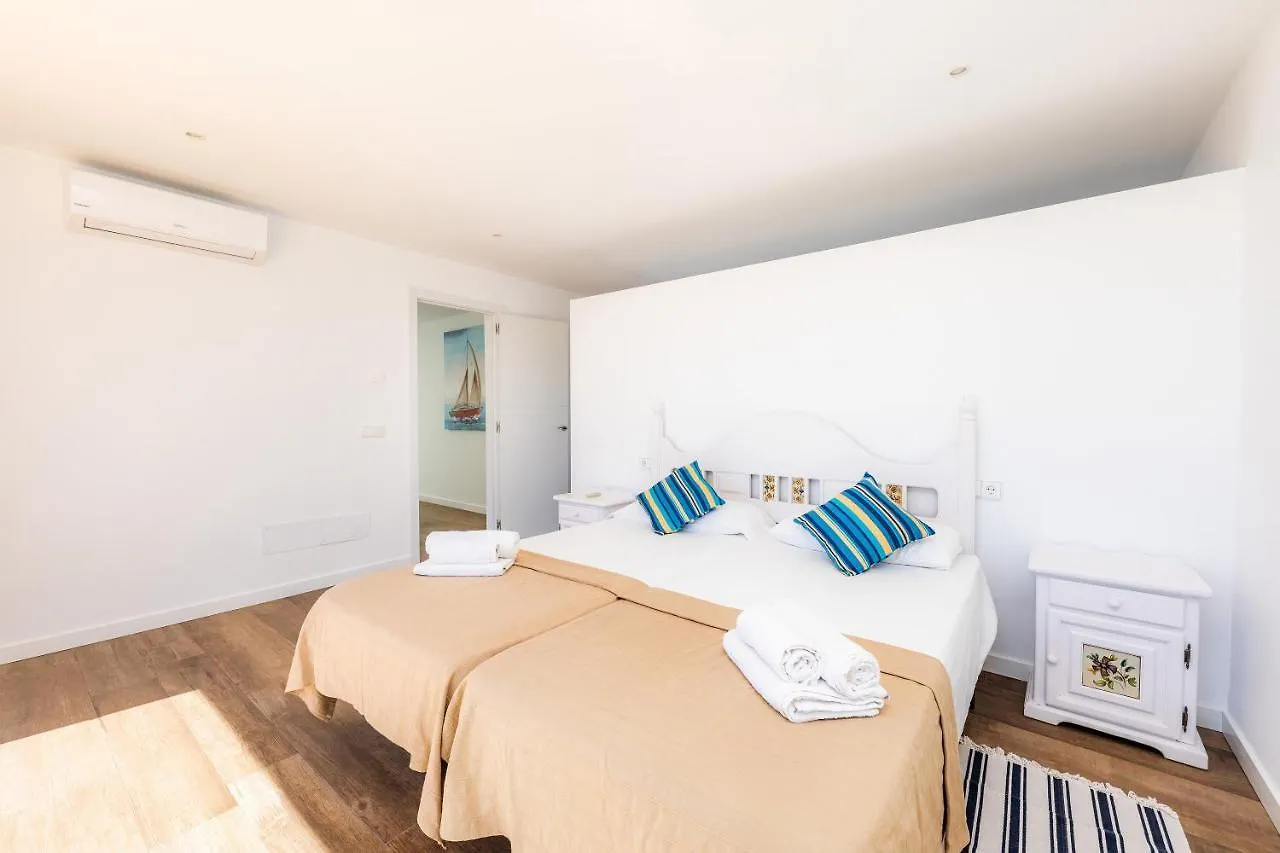 Villa Domus Alba B Puerto Colom 0*,  Spanien